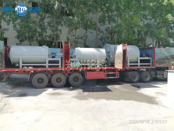 河北邢台三台多螺帶攪拌機發貨場景