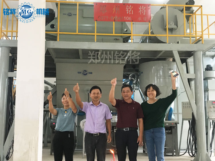 江西膩子粉設（shè）備安裝現場3