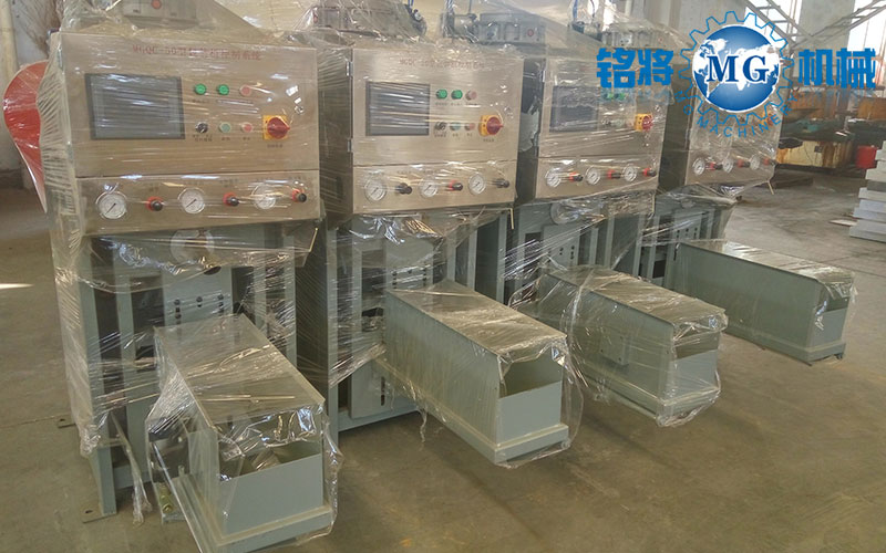 噸袋包（bāo）裝機的優點（diǎn）以及噸袋包裝機選購技巧