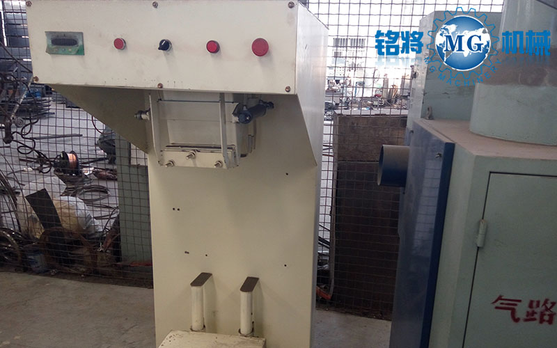 銘將機械分(fèn)享噸袋包裝機的常見故障與解決方案 銘將機械分享噸袋(dài)包裝機(jī)的常見(jiàn)故(gù)障與(yǔ)解決方案