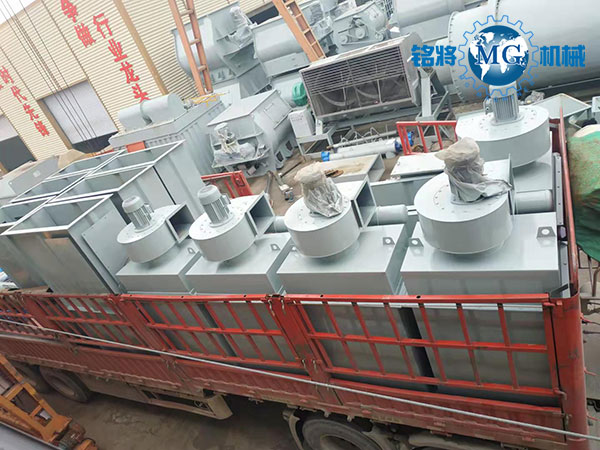 商丘年產30萬噸全自動幹粉（fěn）砂漿生產線裝車現場