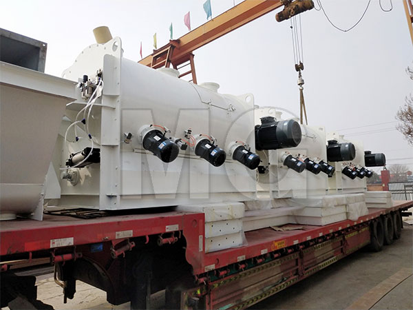 犁（lí）刀式混合（hé）機（jī）