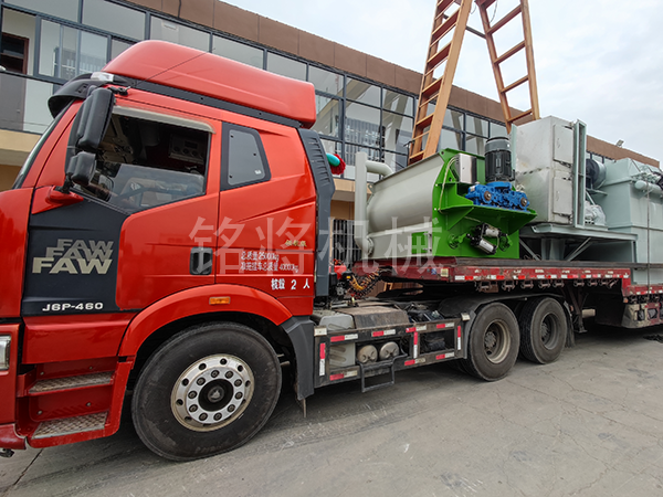 廣（guǎng）東湛（zhàn）江三立方雙軸混合機生產線發貨