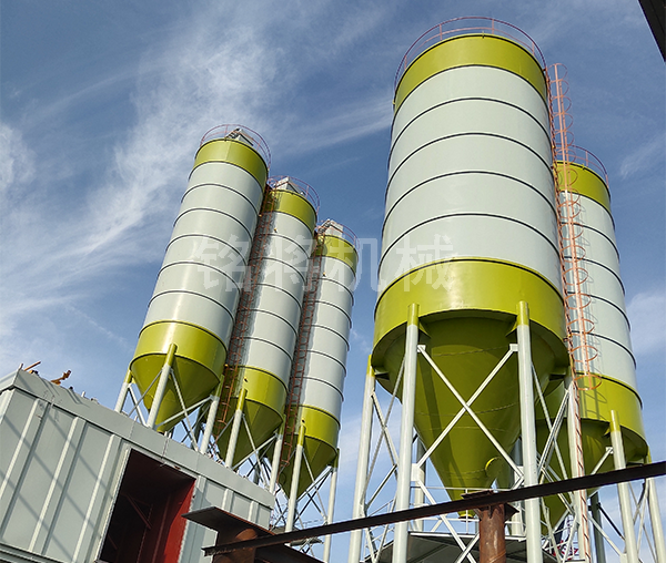 幹混砂漿站如何選擇合適的砂漿（jiāng）儲存罐